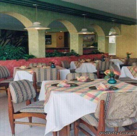 Hotel Plaza Morelos Toluca Extérieur photo