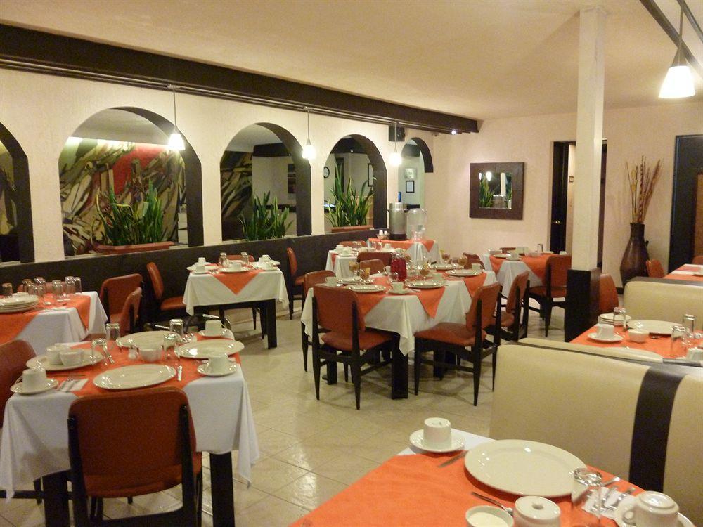 Hotel Plaza Morelos Toluca Extérieur photo
